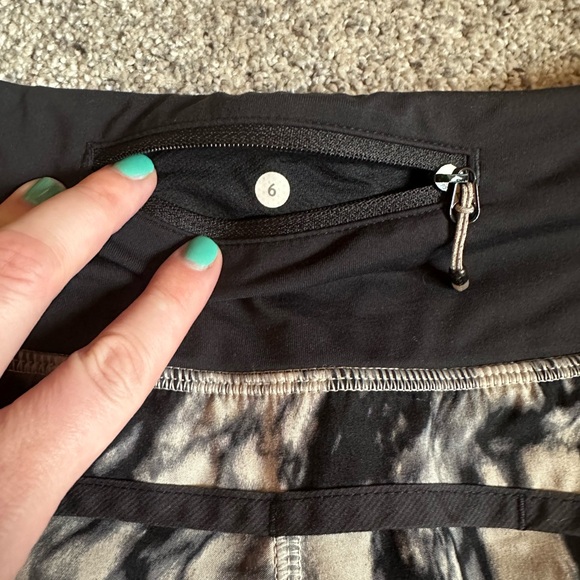 Lululemon Run Speed Short size 6 - Picture 5 of 7